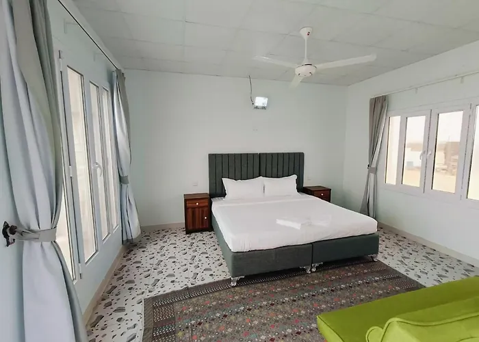 Sea Breeze Lodge